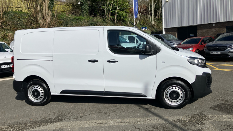 Vauxhall Vivaro L1 Diesel 1.5 Turbo D 120 Prime H1 Van